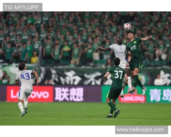 赛后分析：北京足球队与上海足球队的战术配合与表现评估